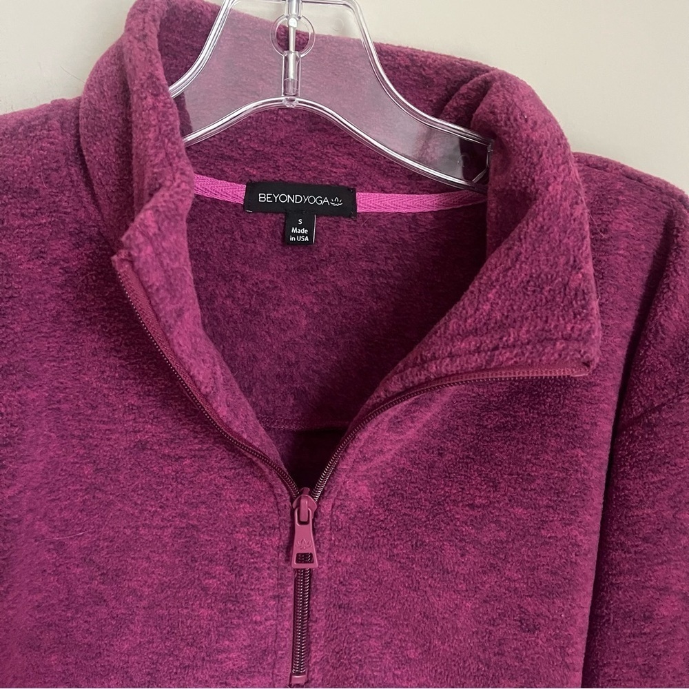 NWOT Beyond Yoga “New Terrain Pullover” Size Small - Picture 5 of 6